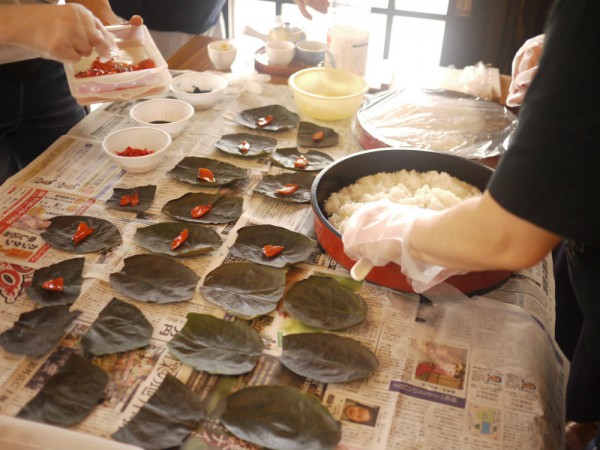 農家で女子会「新米で押し寿司を作ろう」
